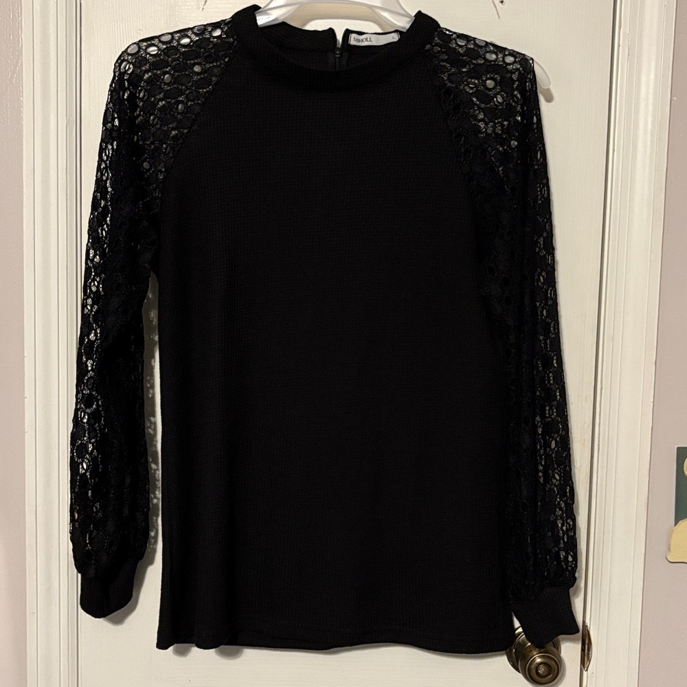 Black Lace Sleeve Top Large